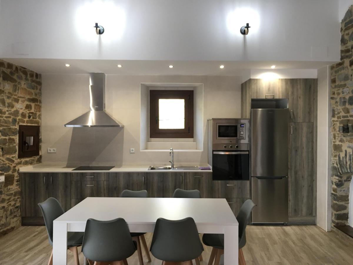 Apartamentos Bajo Pena Apartamentos Sanlorien El Pueyo de Araguás المظهر الخارجي الصورة