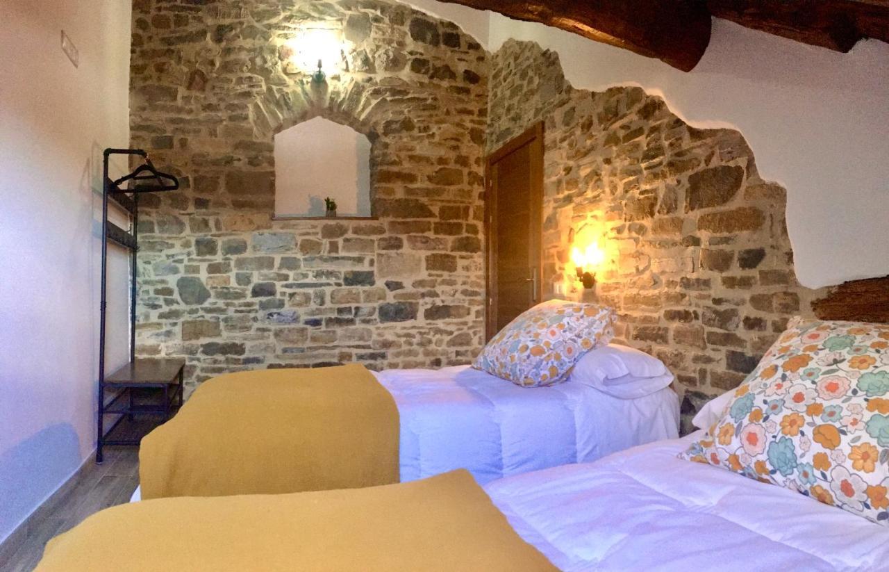 Apartamentos Bajo Pena Apartamentos Sanlorien El Pueyo de Araguás المظهر الخارجي الصورة